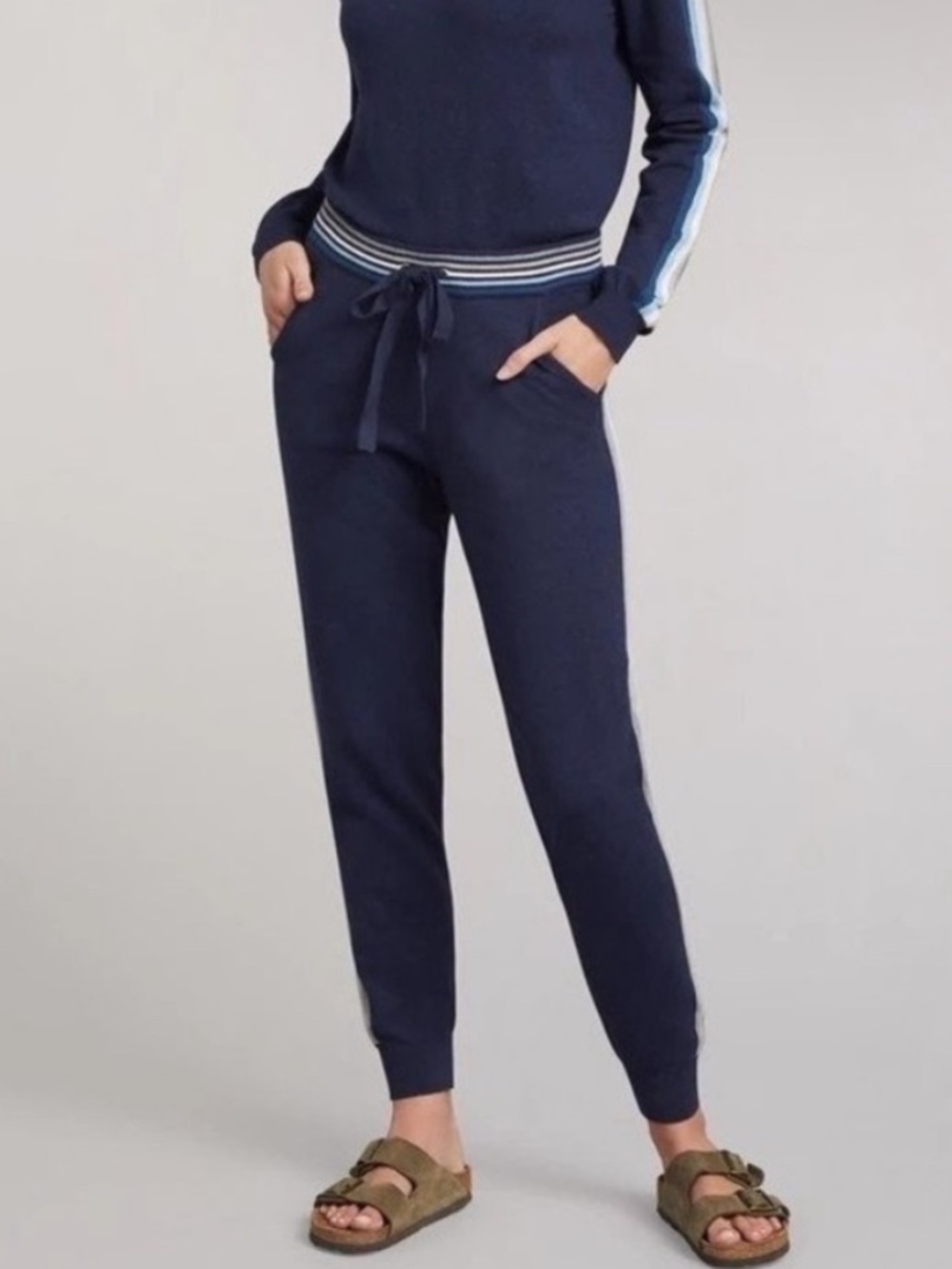 NWT Faherty Surf Sweater Joggers Women’s Size Small In Mist Stripe
